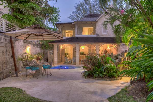 Waverly One - Beachfront