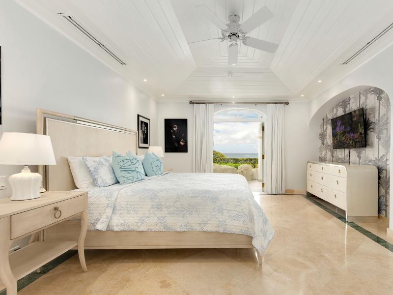 Old Trees 3 - Sundance , Beachfront villas Barbados , Old Trees , Paynes Bay , St James , West Coast Barbados  