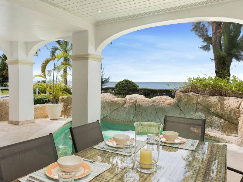 Old Trees 3 - Sundance , Beachfront villas Barbados , Old Trees , Paynes Bay , St James , West Coast Barbados  