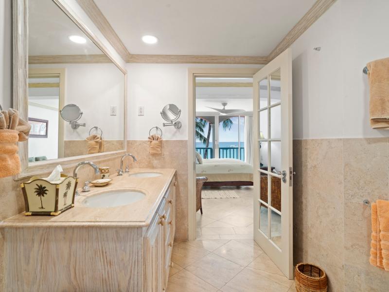 Villas on the Beach 201 - Barolo , Beachfront villas Barbados , Holetown , St James , Villas on the Beach, Barbados , West Coast Barbados  