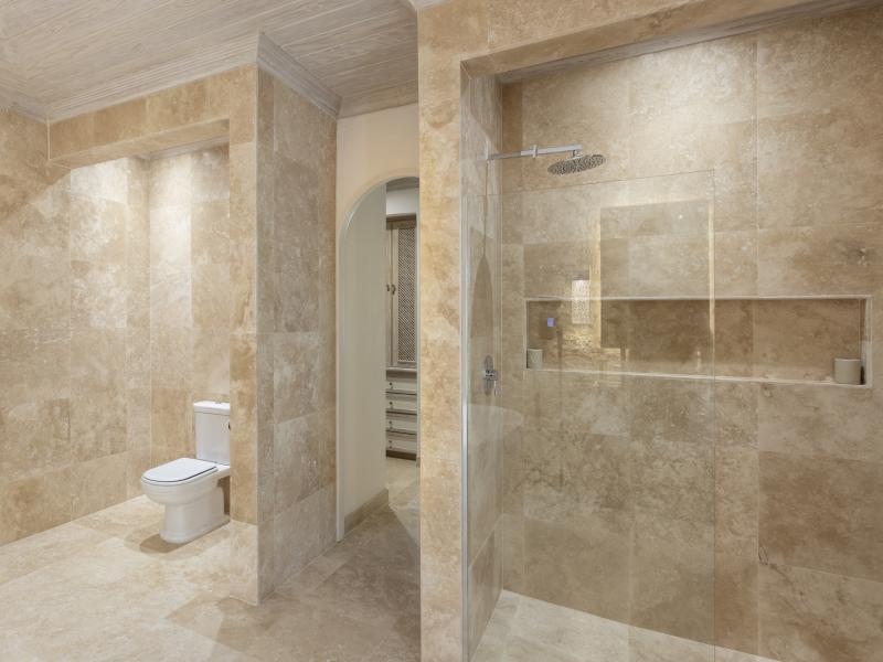 Old Trees 302 - La Mirage Penthouse  , Beachfront villas Barbados , Old Trees , Paynes Bay , St James , West Coast Barbados  