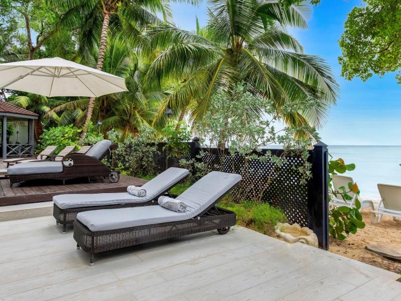 La Lune - Beachfront , Beachfront villas Barbados , Gibbes , St Peter , West Coast Barbados  