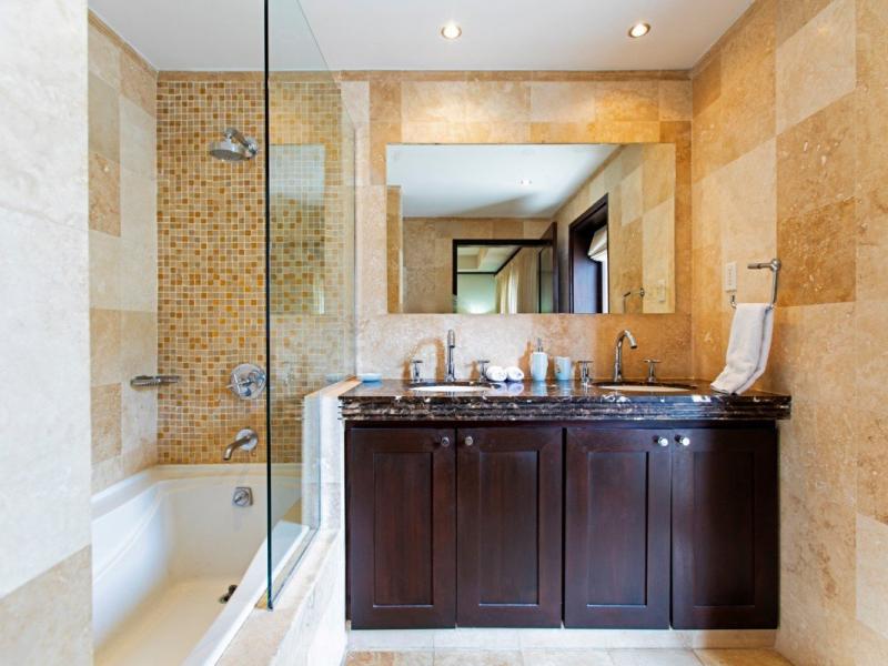 Coral Cove 1 - Beachfront  , Beachfront villas Barbados , Coral Cove , Paynes Bay , St James , West Coast Barbados  