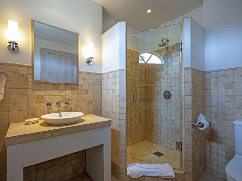 Sandy Cove 301 - beachfront  , Beachfront villas Barbados , Prospect , Sandy Cove , St James , West Coast Barbados  