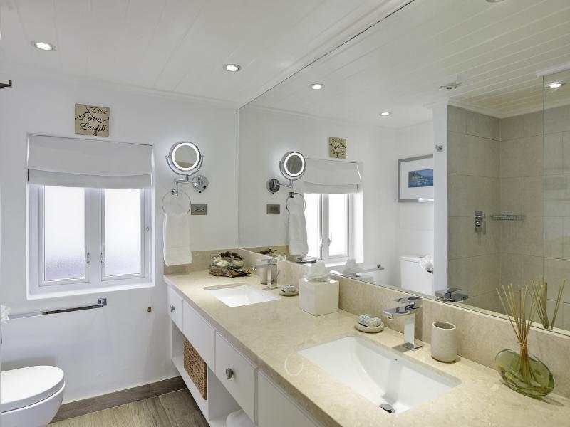 Glitter Bay 312 - Shells , Beachfront villas Barbados , Glitter Bay , Holetown , Porters , St James , West Coast Barbados  