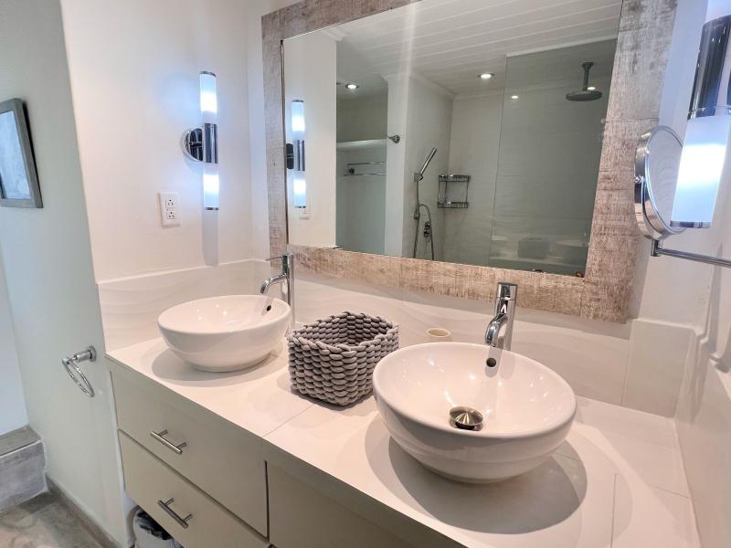 Glitter Bay 302 - Always Summer , Beachfront villas Barbados , Glitter Bay , Porters , St James , West Coast Barbados  