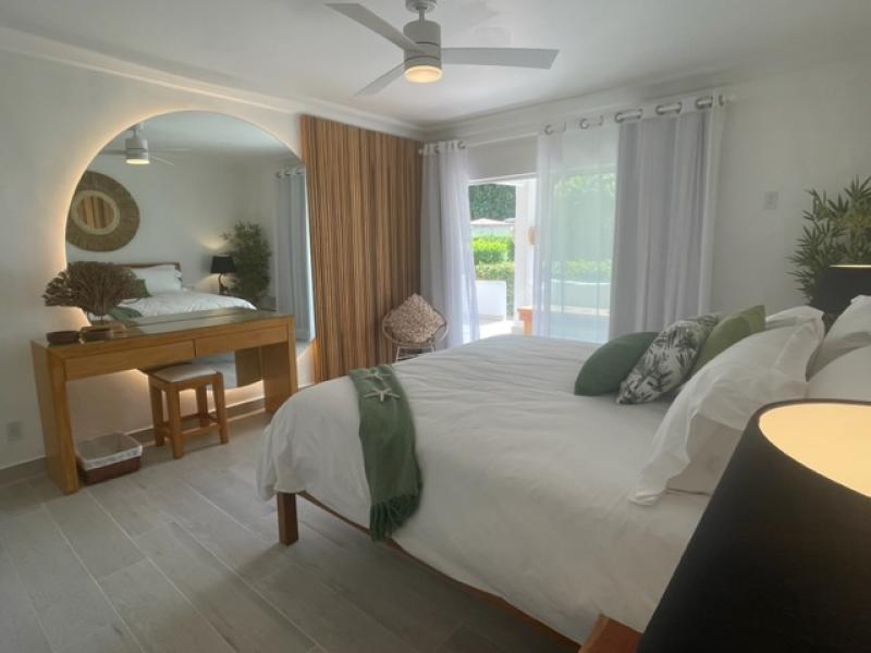 Glitter Bay 102 - 49 Steps  , Beachfront villas Barbados , Glitter Bay , Porters , St James , West Coast Barbados  