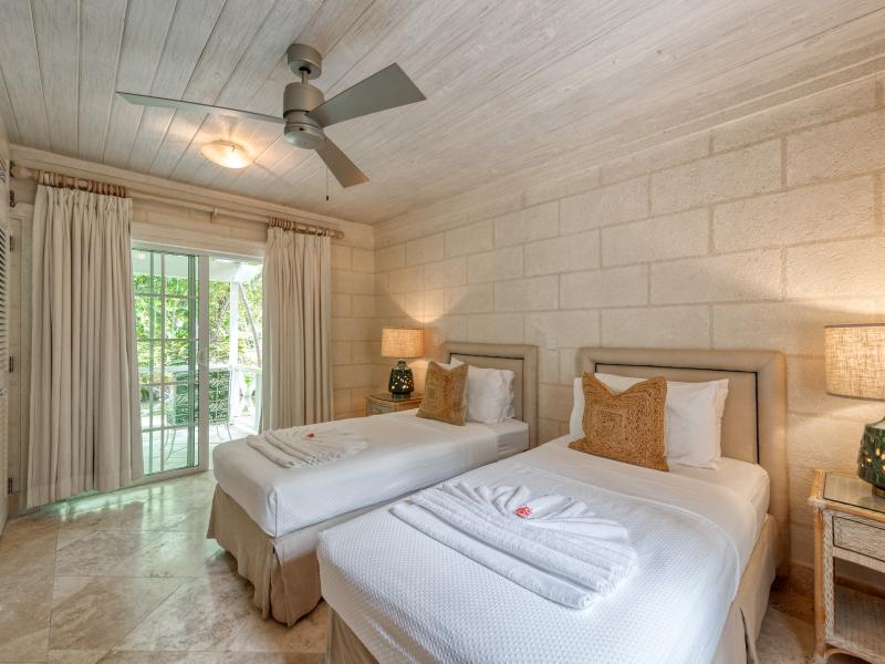 Bluff House & Cottage -Sandy Lane Beach , Beachfront villas Barbados , Sandy Lane Beach , Sandy Lane Estate , St James , West Coast Barbados  