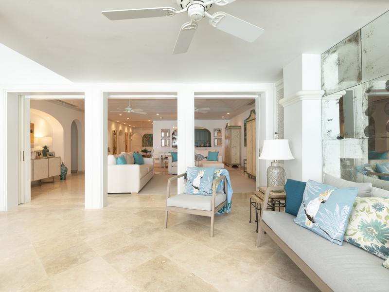 Old Trees Sea Breeze 204  , Beachfront villas Barbados , Old Trees , Paynes Bay , St James , West Coast Barbados  