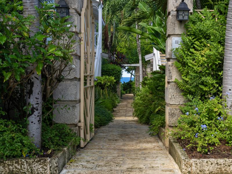 Secret Cove 2 , Beachfront villas Barbados , Paynes Bay , St James , West Coast Barbados  