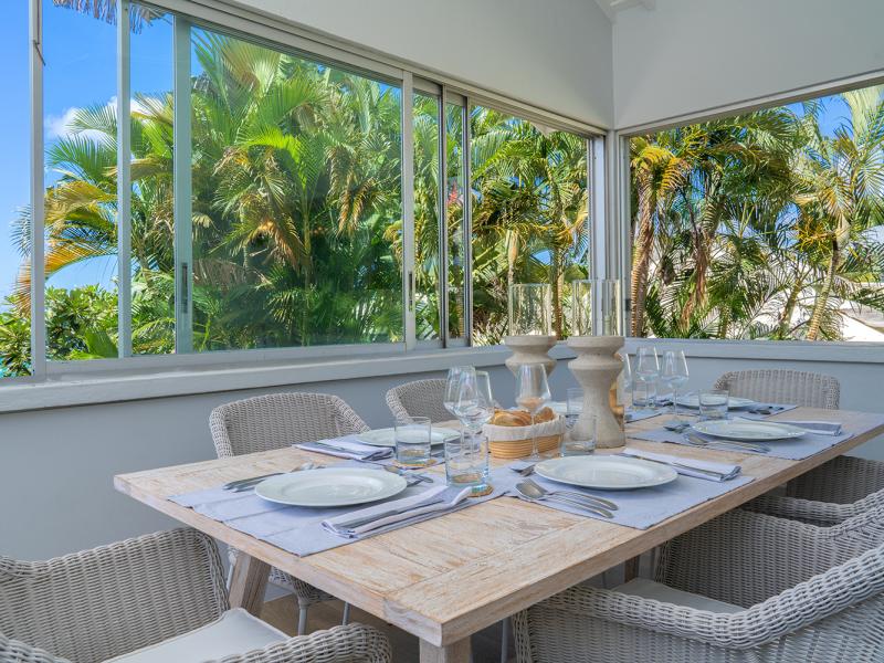 Secret Cove 2 , Beachfront villas Barbados , Paynes Bay , St James , West Coast Barbados  