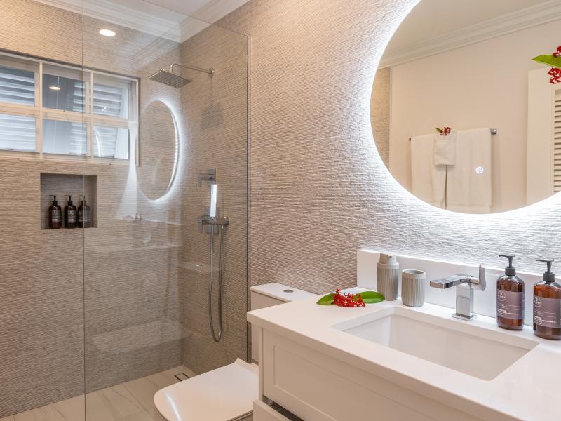 Fosters House - Beachfront , Beachfront villas Barbados , Lower Carlton , St James , West Coast Barbados  