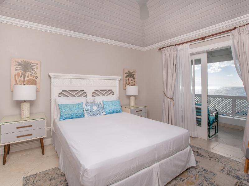 Fosters House - Beachfront , Beachfront villas Barbados , Lower Carlton , St James , West Coast Barbados  