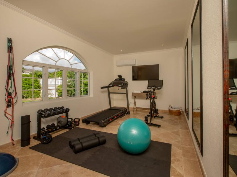 Villa Aquilae , Lower Carlton , St James  