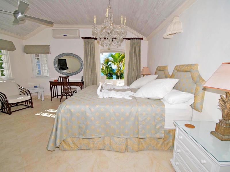 Emerald Beach 4 - Plumbago , Beachfront villas Barbados , Emerald Beach , Gibbes , St Peter , West Coast Barbados  