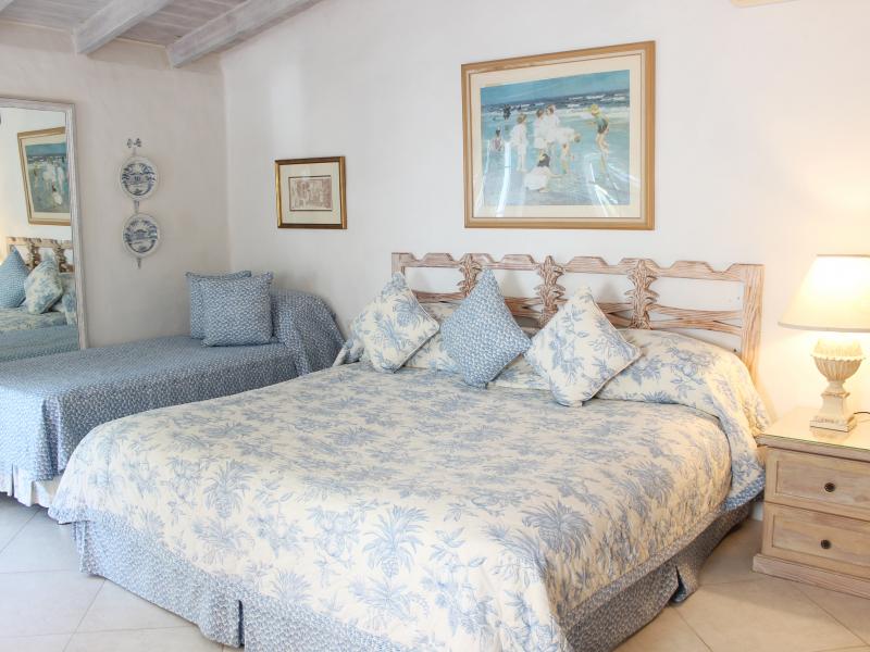 Glitter Bay 412 , Beachfront villas Barbados , Glitter Bay , Porters , St James , West Coast Barbados  