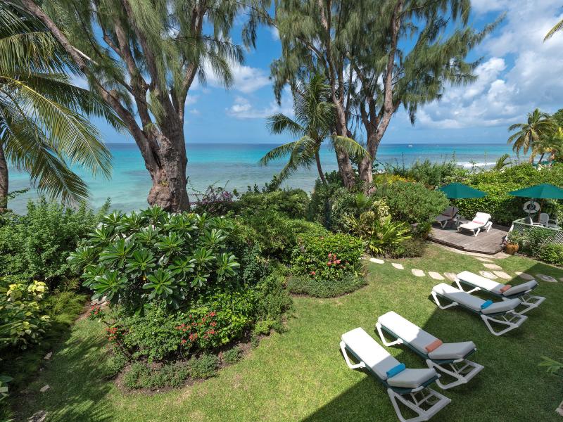 La Paloma - Beachfront , Beachfront villas Barbados , Fitts Village , St James , West Coast Barbados  