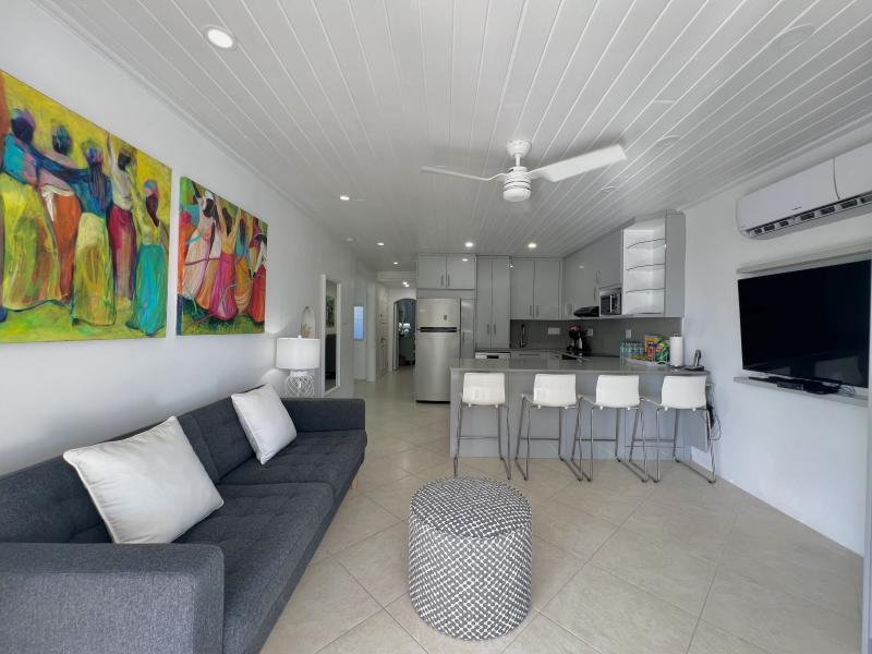 Glitter Bay 204 - Frangipani , Beachfront villas Barbados , Glitter Bay , Porters , St James , West Coast Barbados  