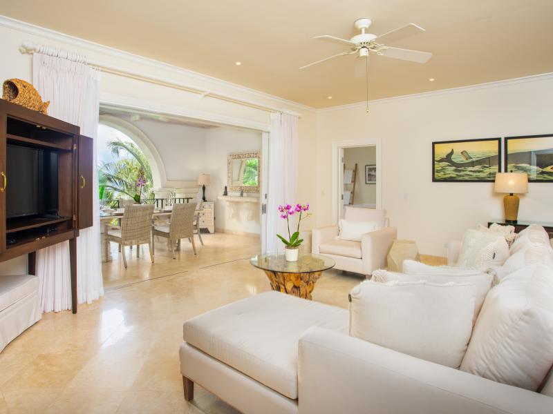 Schooner Bay 205 - Frangipani - Beachfront , Beachfront villas Barbados , Schooner Bay , Speightstown , St Peter , West Coast Barbados  