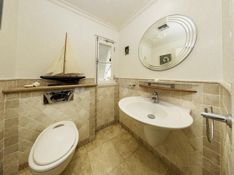 Schooner Bay 112 - Moonshine - Beachfront , Beachfront villas Barbados , Schooner Bay , Speightstown , St Peter , West Coast Barbados  