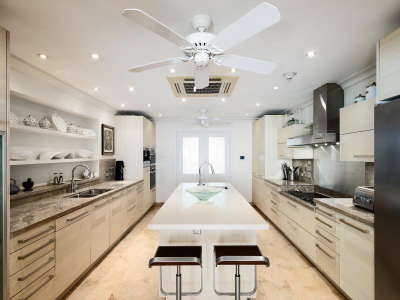 Sandy Cove 501 - Penthouse , Beachfront villas Barbados , Sandy Cove , St James , West Coast Barbados  