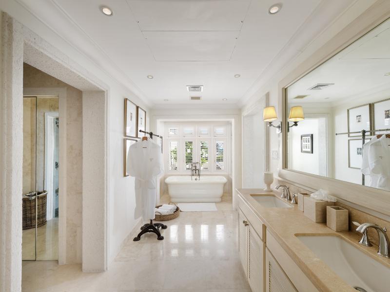 Sandy Cove 501 - Penthouse , Beachfront villas Barbados , Sandy Cove , St James , West Coast Barbados  