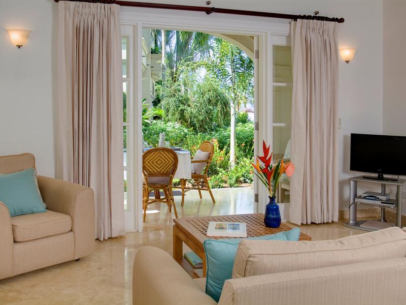 Schooner Bay 108 Chilterns - Beachfront , Schooner Bay , Speightstown , St Peter , West Coast Barbados  