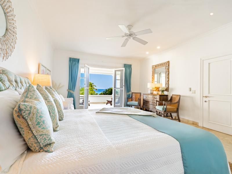 Schooner Bay 305-Penthouse , Beachfront villas Barbados , Schooner Bay , Speightstown , St Peter , West Coast Barbados  