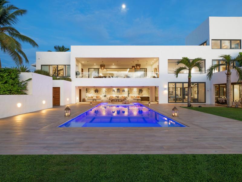 Tara House  , Speightstown , St Peter , West Coast Barbados  