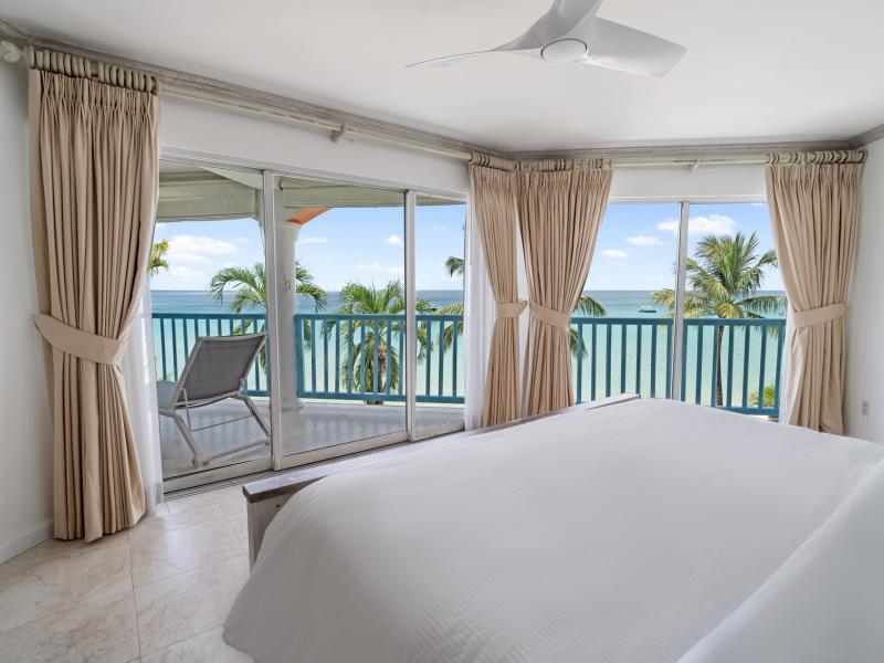 Villas on The Beach 304 , Holetown  