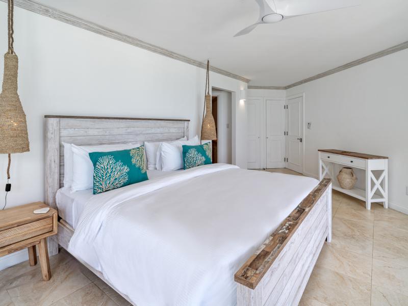 Villas on The Beach 304 , Holetown  