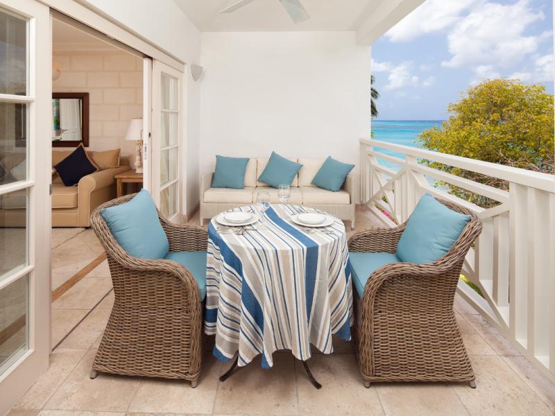 Waterside 402 , Beachfront villas Barbados , Paynes Bay , West Coast Barbados  