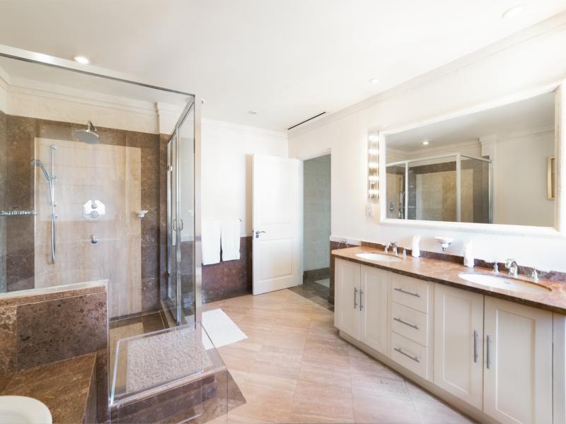 Smugglers Cove 6 , Beachfront villas Barbados , Paynes Bay , St James , West Coast Barbados  