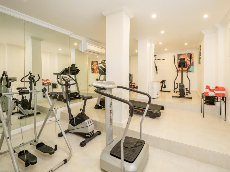 Royal Westmoreland - Mango Walk , Royal Westmoreland , St James , West Coast Barbados  