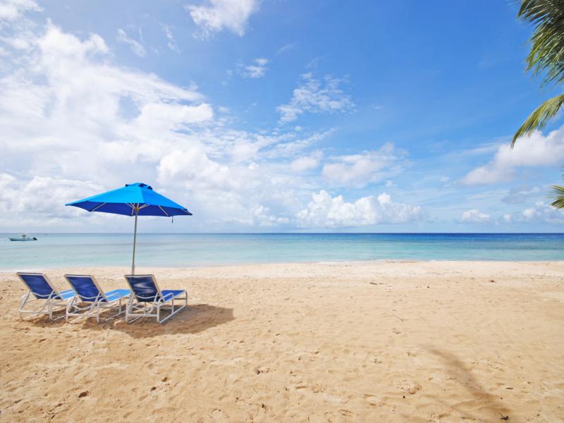 Schooner Bay 112 - Moonshine - Beachfront , Beachfront villas Barbados , Schooner Bay , Speightstown , St Peter , West Coast Barbados  