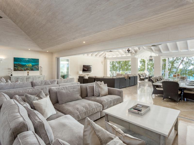 Old Trees 302 - La Mirage Penthouse  , Beachfront villas Barbados , Old Trees , Paynes Bay , St James , West Coast Barbados  