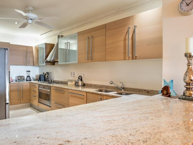 Smugglers Cove 3 , Beachfront villas Barbados , Paynes Bay , St James , West Coast Barbados  